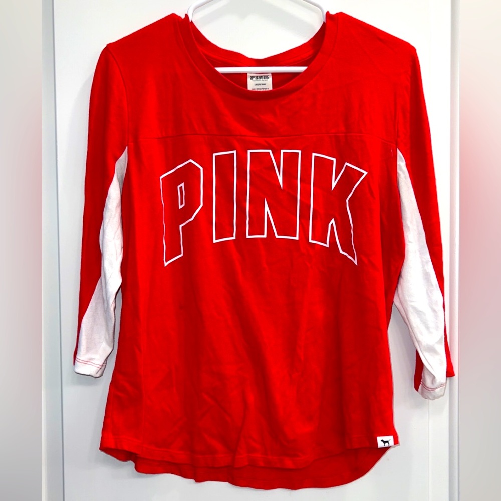 3/4 sleeve red and white shirt